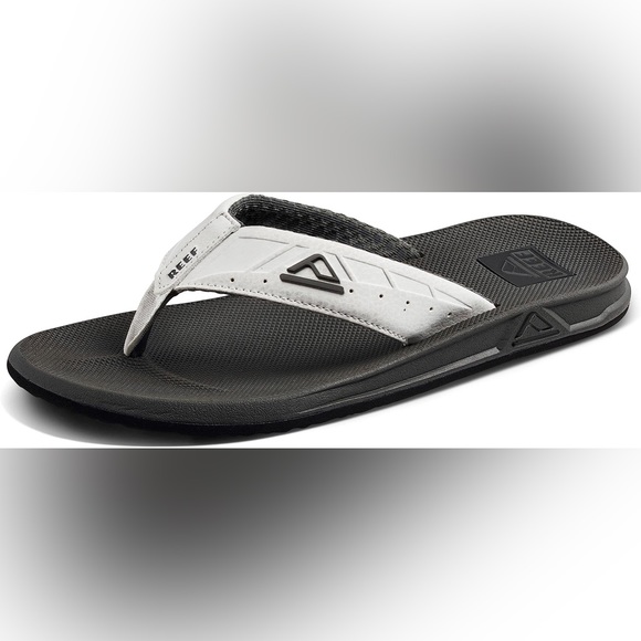 REEF men’s Fanning Low Flip Flop Sandals With Bottle Opener
